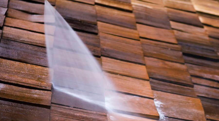 Professional gutter cleaning in Melrose, FL